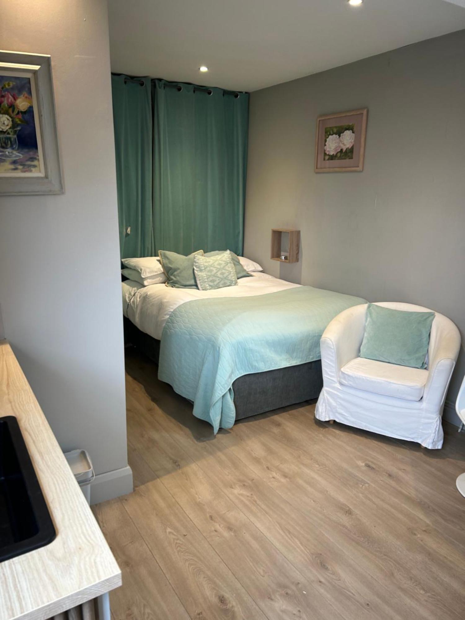 Guest In Glenageary * Dublin